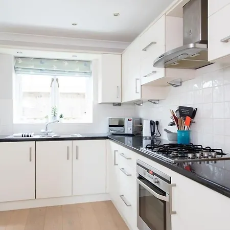 Superior House For 6 Near Beach W Parking Garden West Wittering Exterior foto