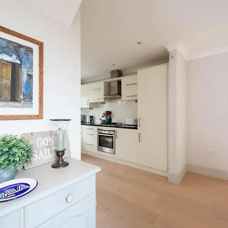 Superior House For 6 Near Beach W Parking Garden West Wittering Exterior foto