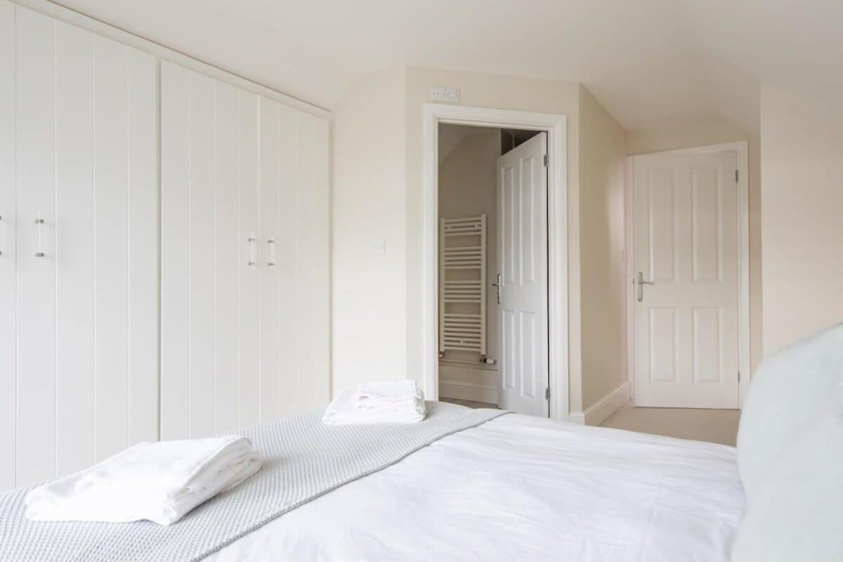 Superior House For 6 Near W Parking Garden Holiday home West Wittering