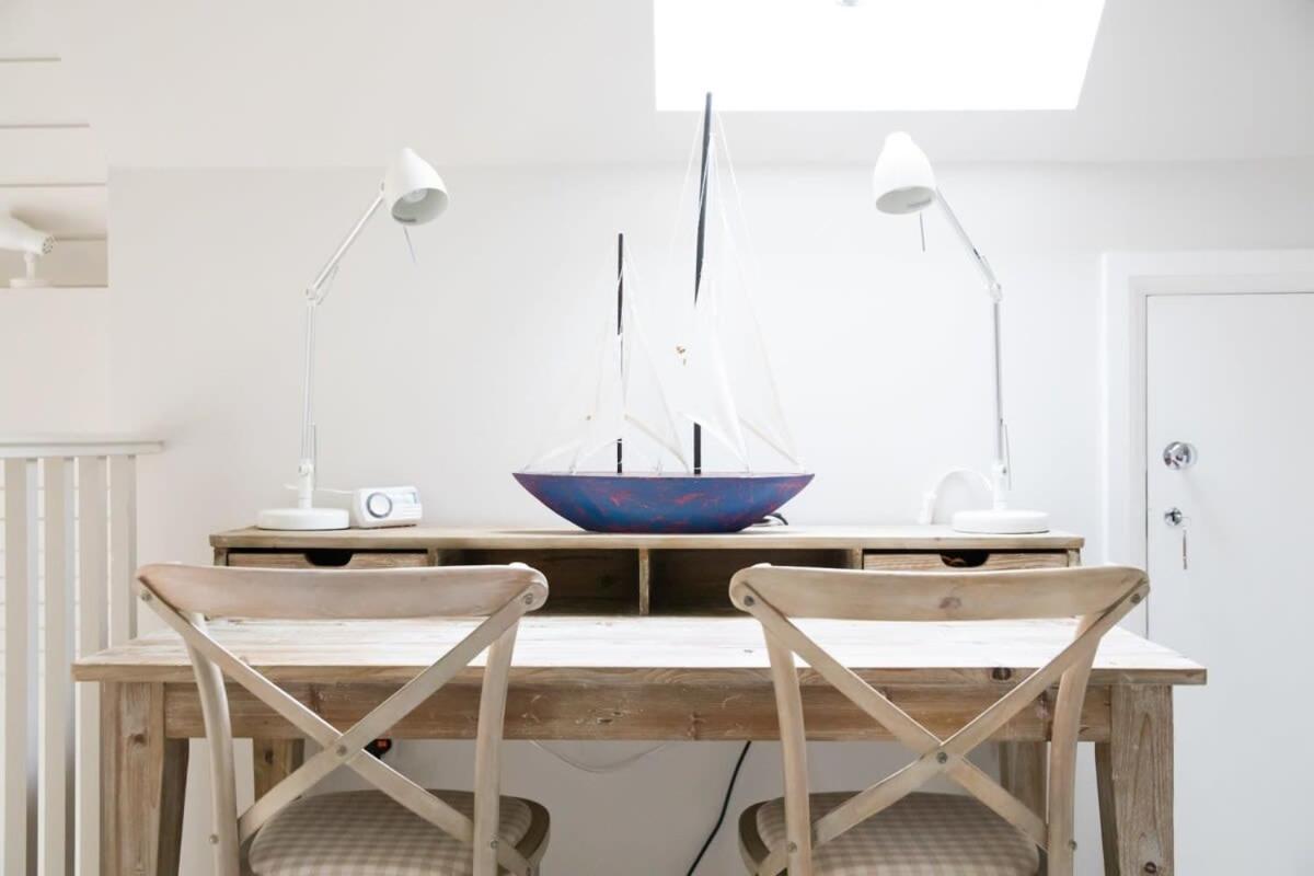 Сasa de vacaciones Superior House For 6 Near W Parking Garden West Wittering