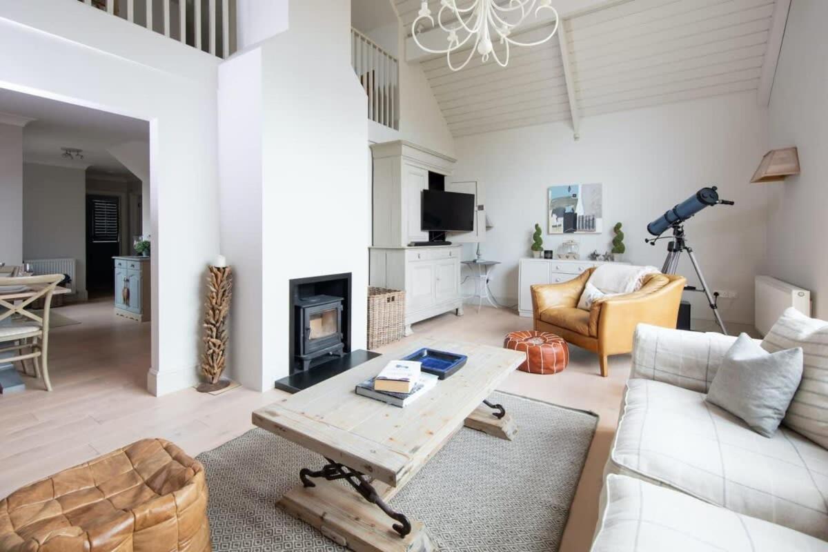 Holiday home Superior House For 6 Near W Parking Garden West Wittering